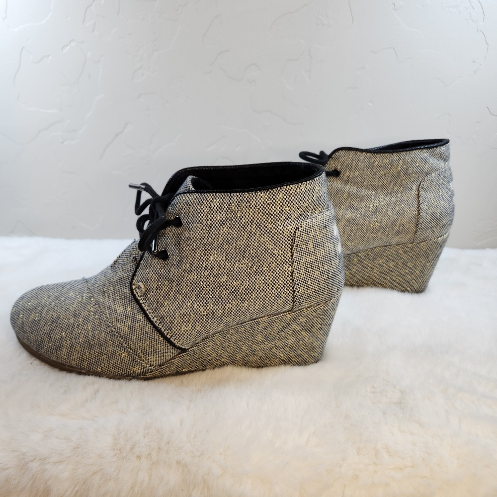 TOMS Desert Wedge | Size 9.5 | Linen Metallic Accents 3" Cork Heel - Picture 12 of 16